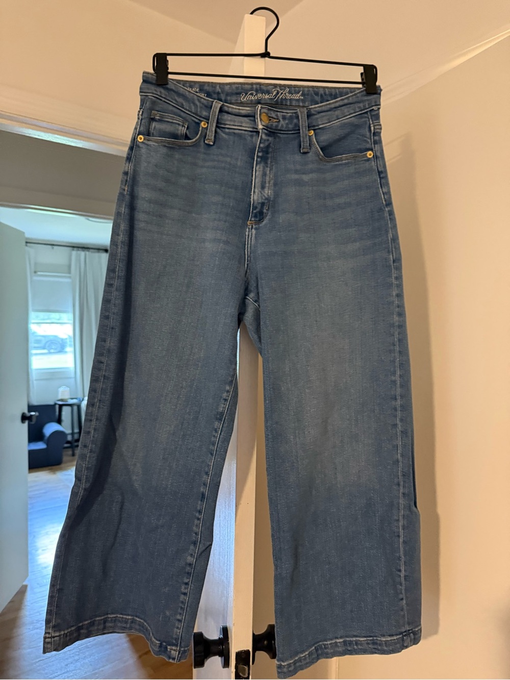 Universal Thread Women’s Highest Rise Cropped Wide-Leg Jeans
